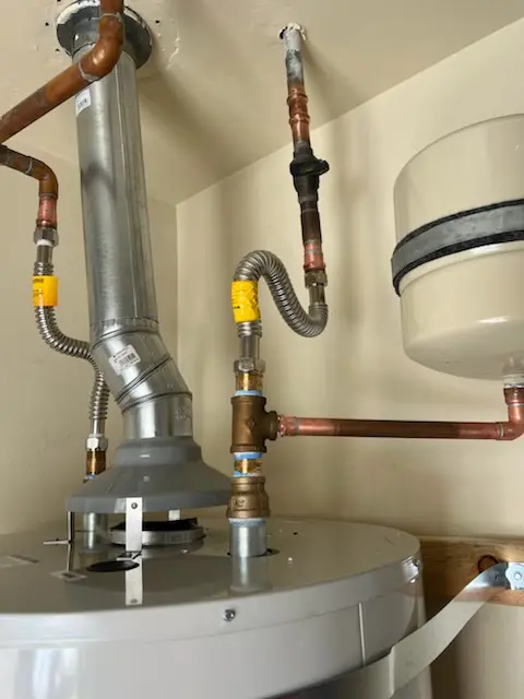 Water heater installation and plumbing repair in Villages of Lake St. Charles